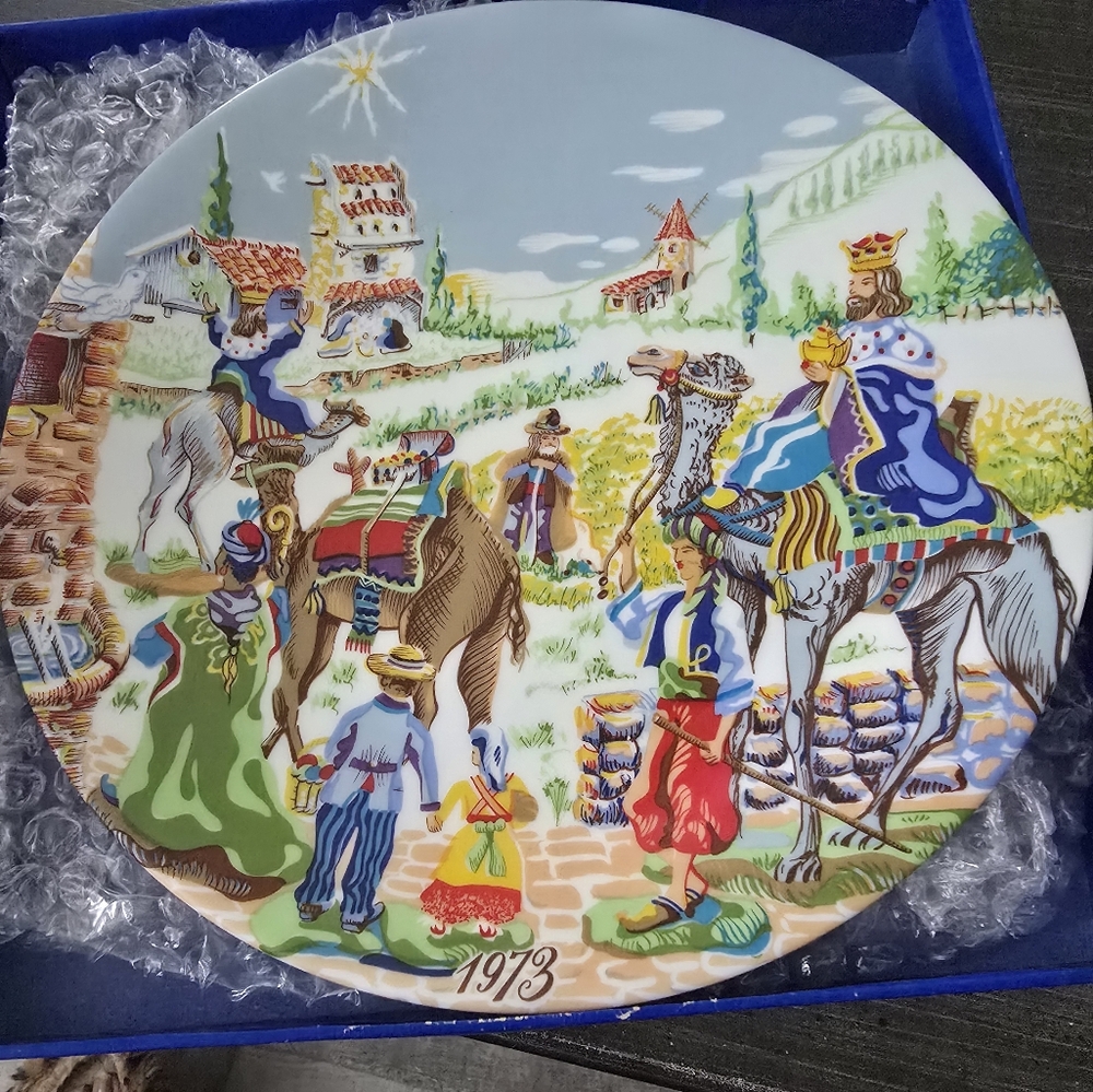 Limoges Colorful Decorative Plate with Nativity Scene 3 Wise MEN